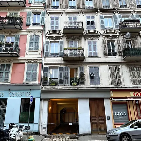 Daire Location Of Nice, Le Port, Charming Flat 4 Nice