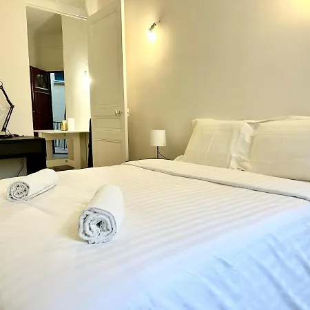 Location Of Nice, Le Port, Charming Flat 4 * Nice