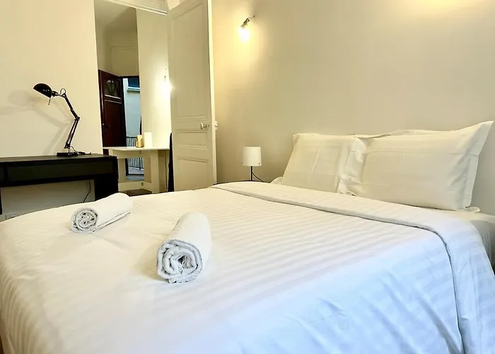 Location Of Nice, Le Port, Charming Flat 4 * Nice