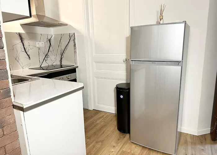 Appartement Location Of Nice, Le Port, Charming Flat 4 *